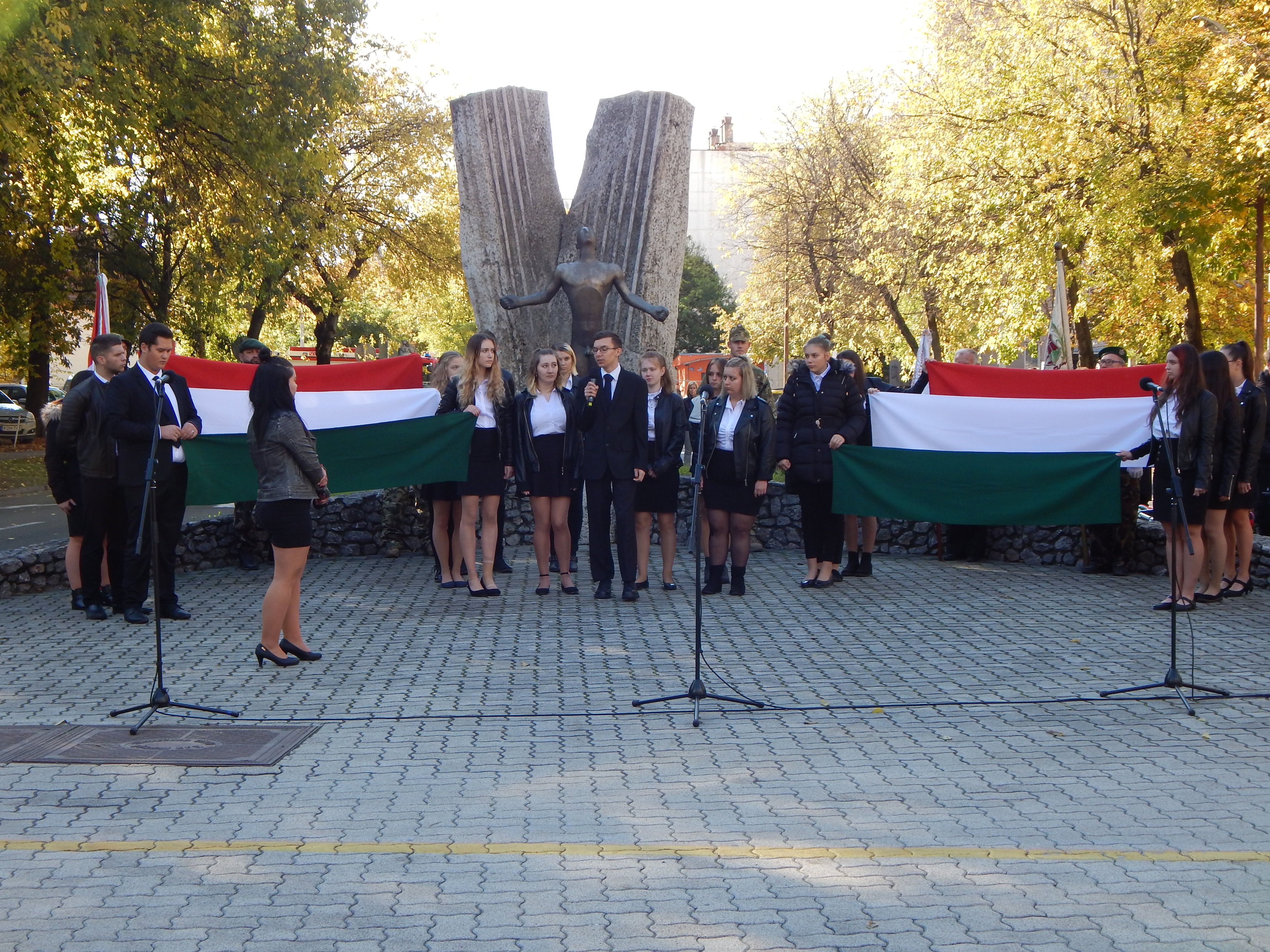 Az 1956-os forradalom és szabadságharc emlékére