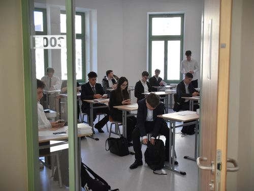 Novellának jobban örültek volna