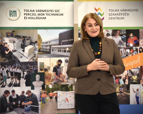 perczeltanműhelyátadó (9).JPG